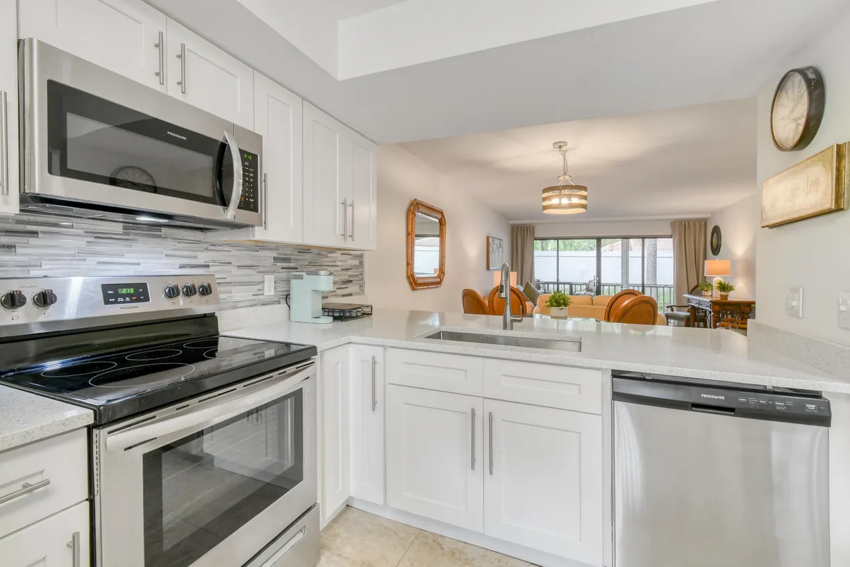 South Florida Real Estate | View 403 Brackenwood Lane | 2 Beds, 2 Baths