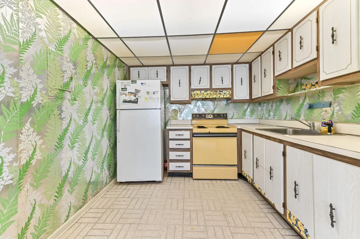 South Florida Real Estate | View 343 Normandy H Street | Listing
