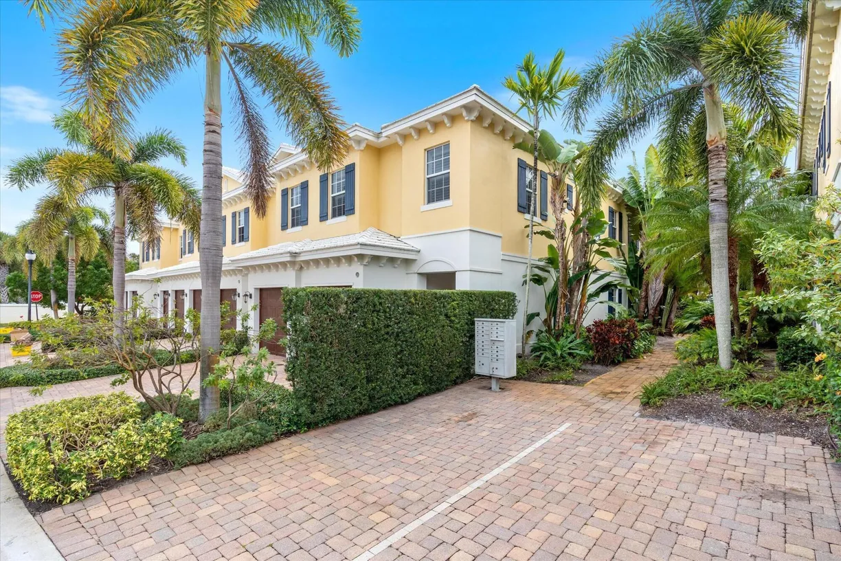 South Florida Real Estate | View 214 Mariner Court | 3 Beds, 3 Baths