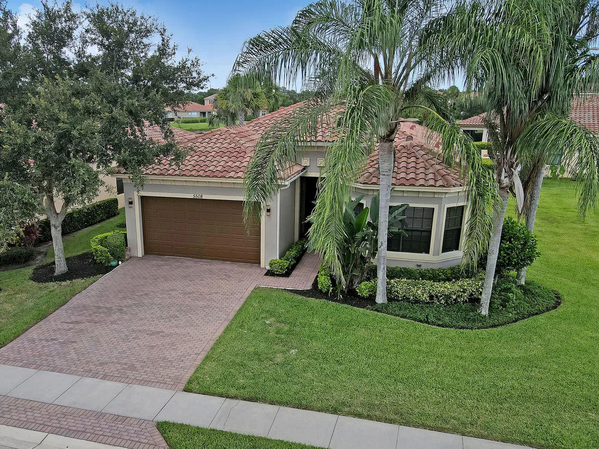 South Florida Real Estate | View 5508 57th Way | 3 Beds, 2 Baths