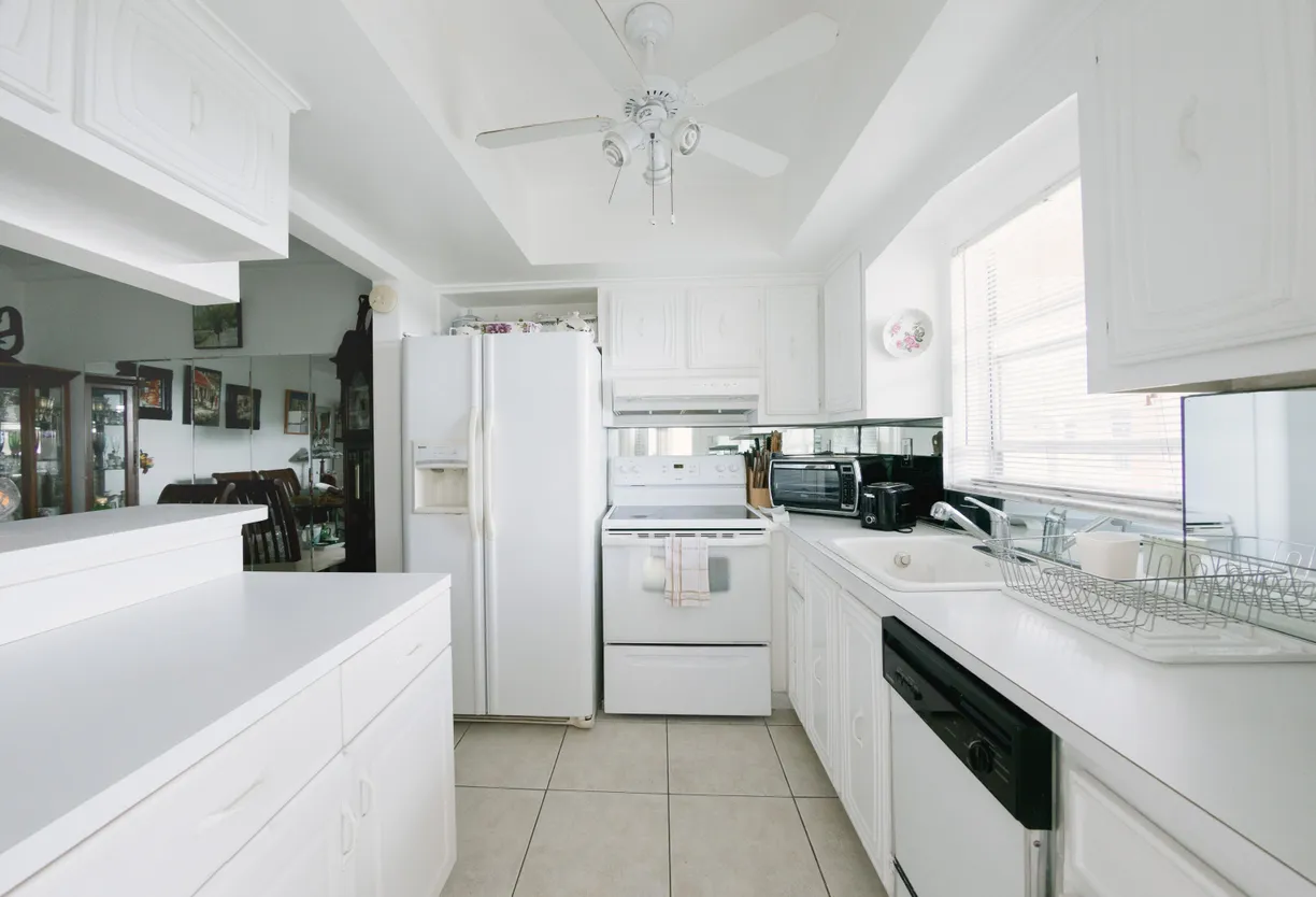 South Florida Real Estate | View 100 SE 6th Avenue, 303 | Listing