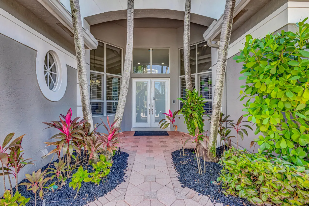 South Florida Real Estate | View 8814 Lakes Boulevard | Listing