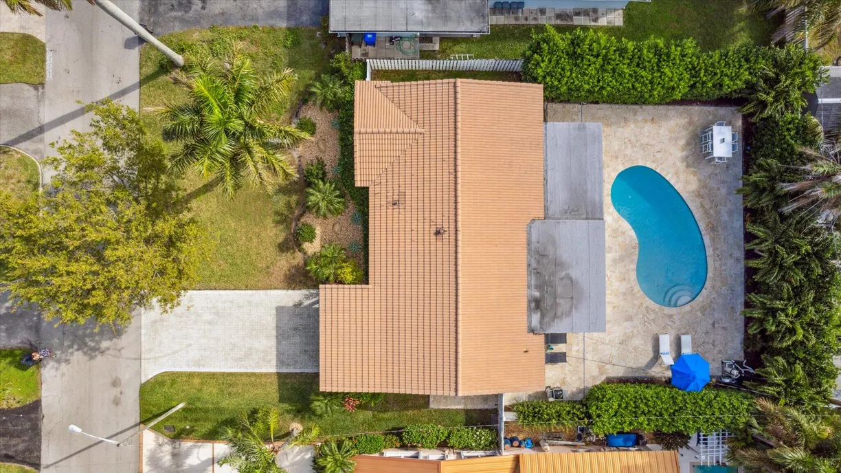 South Florida Real Estate | View 258 Avalon Avenue | Listing