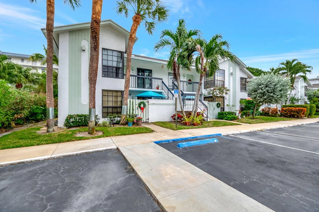 South Florida Real Estate | View 1405 S Federal Highway, 117 | 2 Beds, 2 Baths