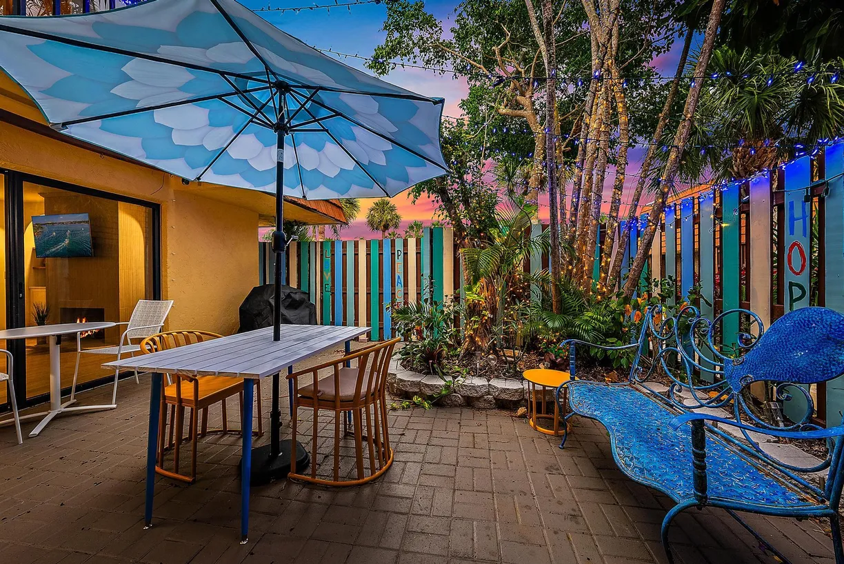 South Florida Real Estate | View 825 Center Street, 42c | 2 Beds, 2 Baths