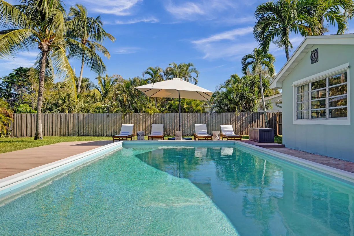 South Florida Real Estate | View 123 SE 25th Avenue | Listing
