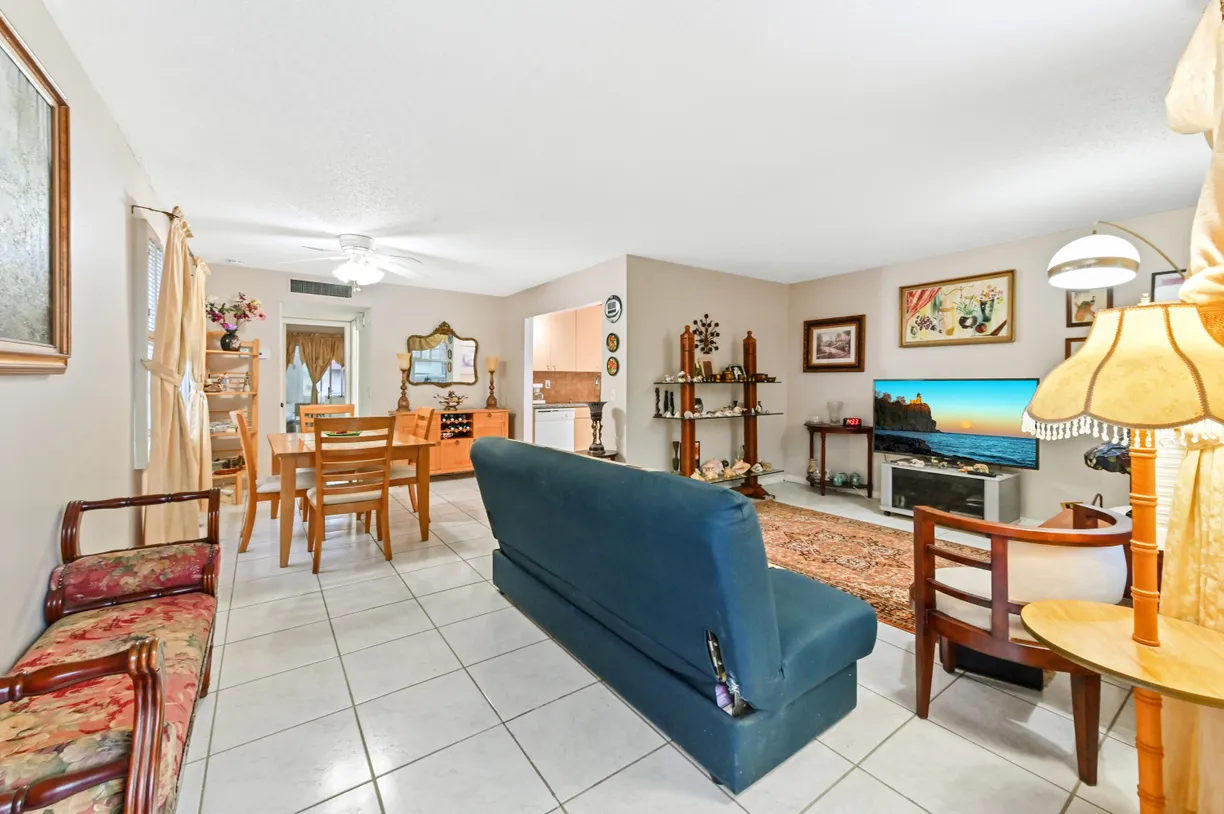 South Florida Real Estate | View 336 Piedmont G | 1 Bed, 1 Bath