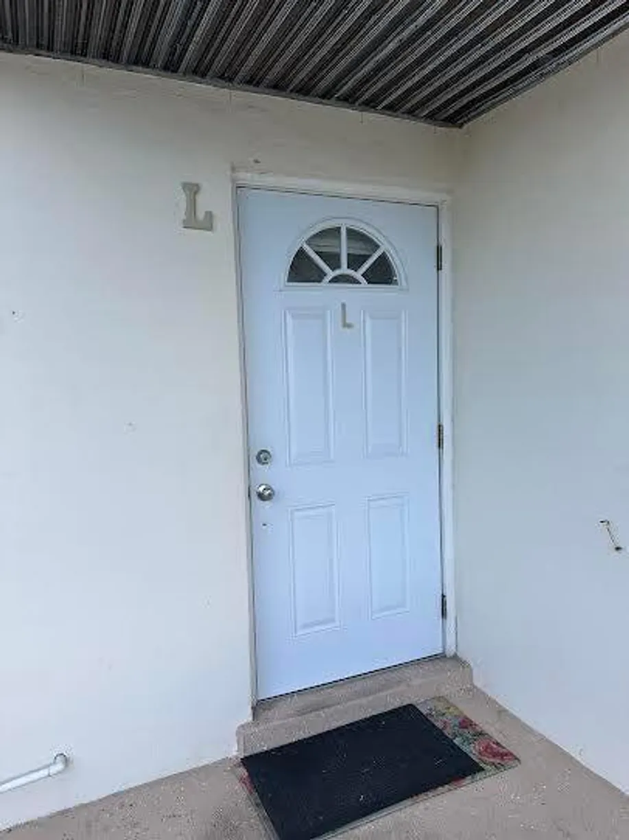 South Florida Real Estate | View 2834 Crosley Drive, L | Listing
