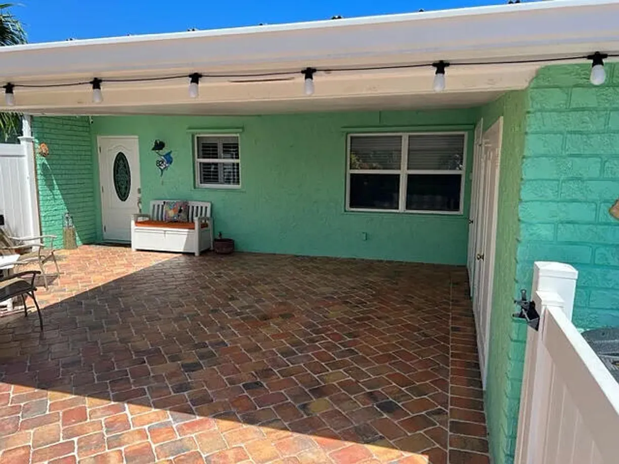 South Florida Real Estate | View 82 Aqua Ra Drive | Listing