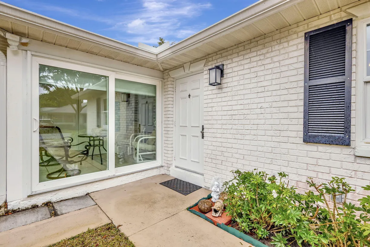 South Florida Real Estate | View 10164 45th Way | Listing