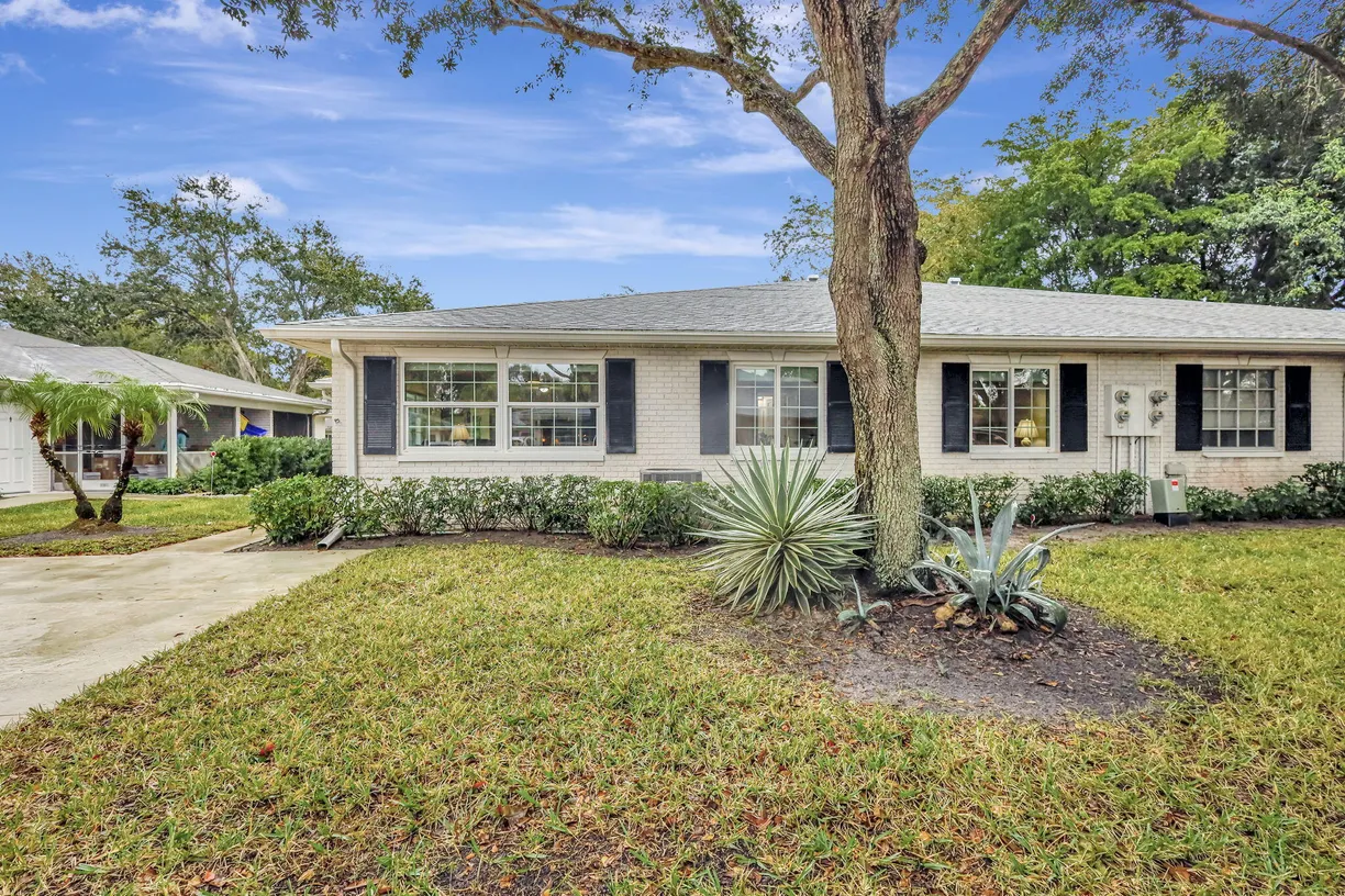 South Florida Real Estate | View 10164 45th Way | Listing
