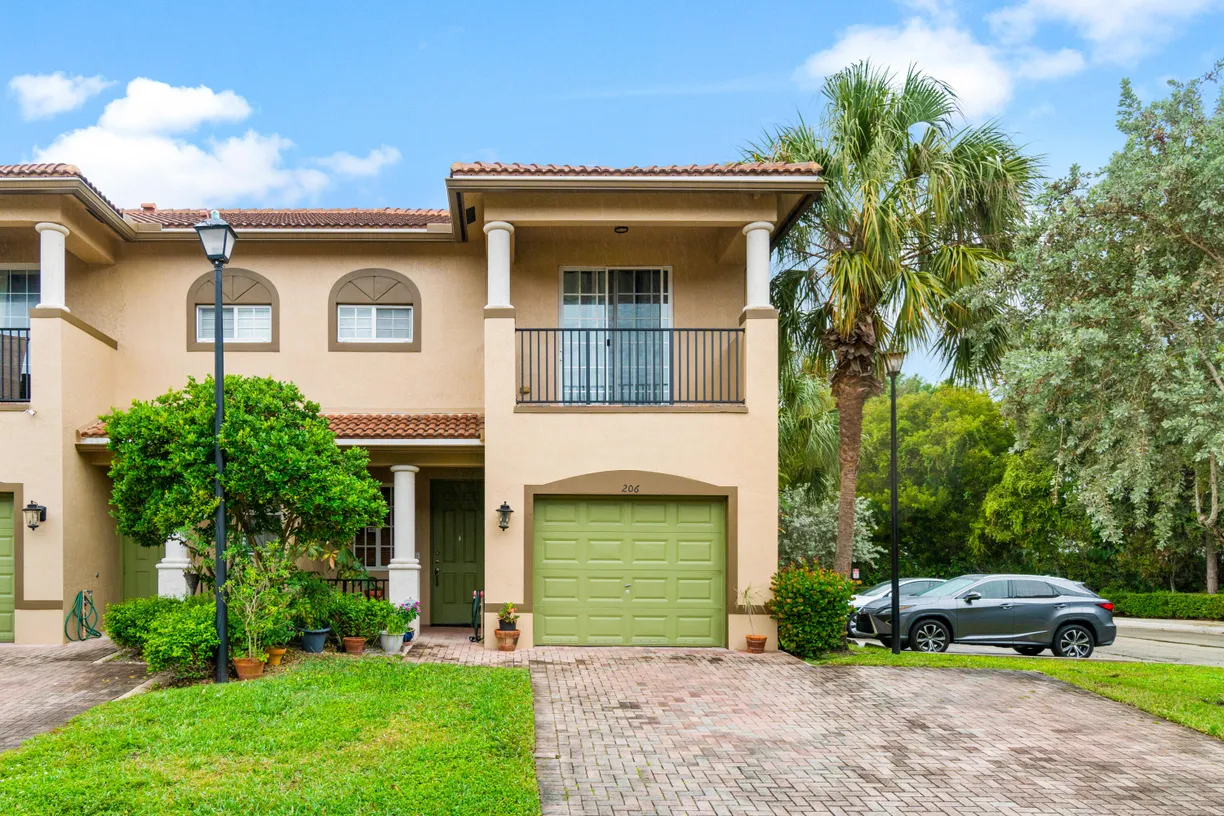 South Florida Real Estate | View 6272 S Military Trail, 206 | 3 Beds, 2 Baths