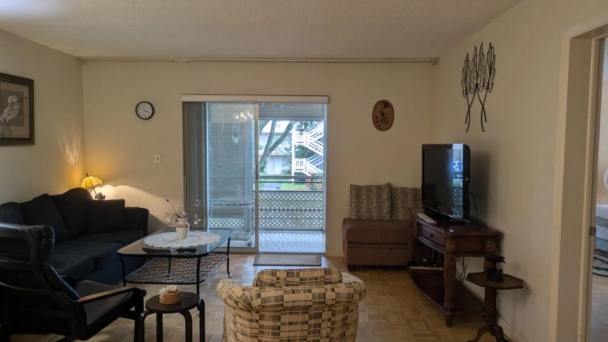 South Florida Real Estate | View 2647 Garden Drive, 210 | Listing