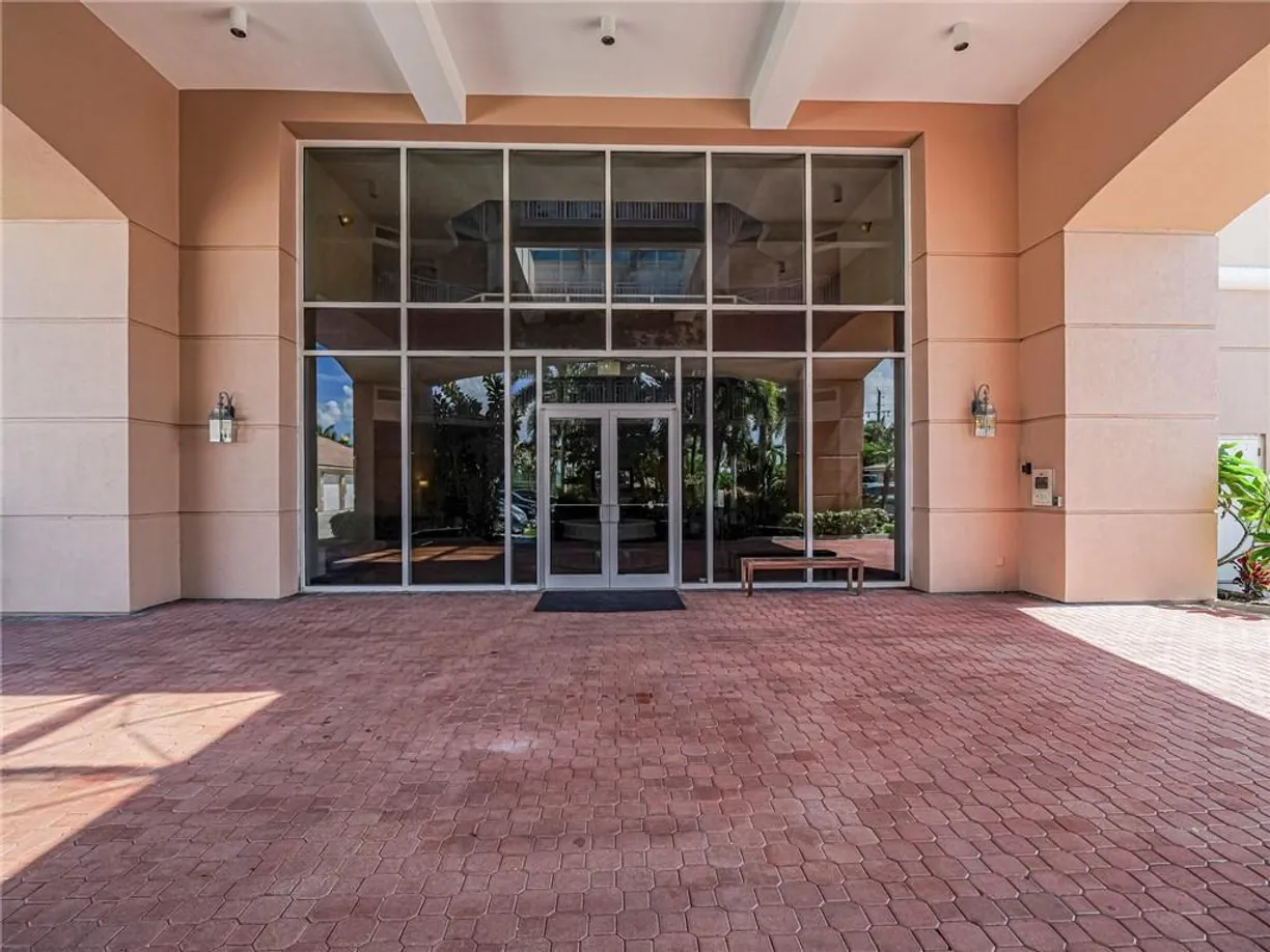 South Florida Real Estate | View 2900 N Highway A1a, 4c | Listing