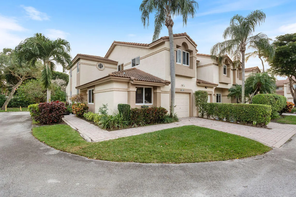 South Florida Real Estate | View 6798 Via Regina | Listing