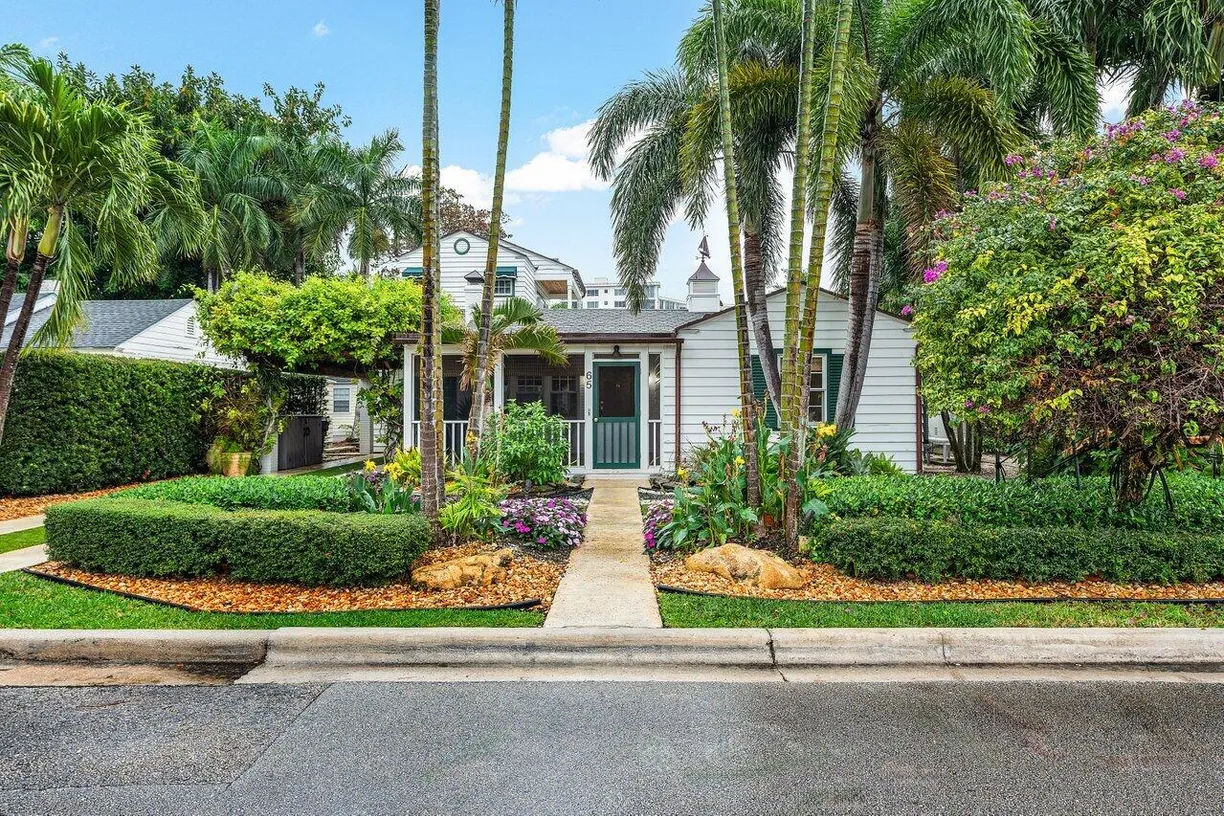 South Florida Real Estate | View 65 Palm Square | Listing