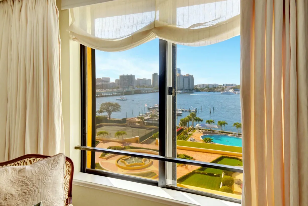 South Florida Real Estate | View 150 Bradley Place, 606-T | 2 Beds, 2 Baths