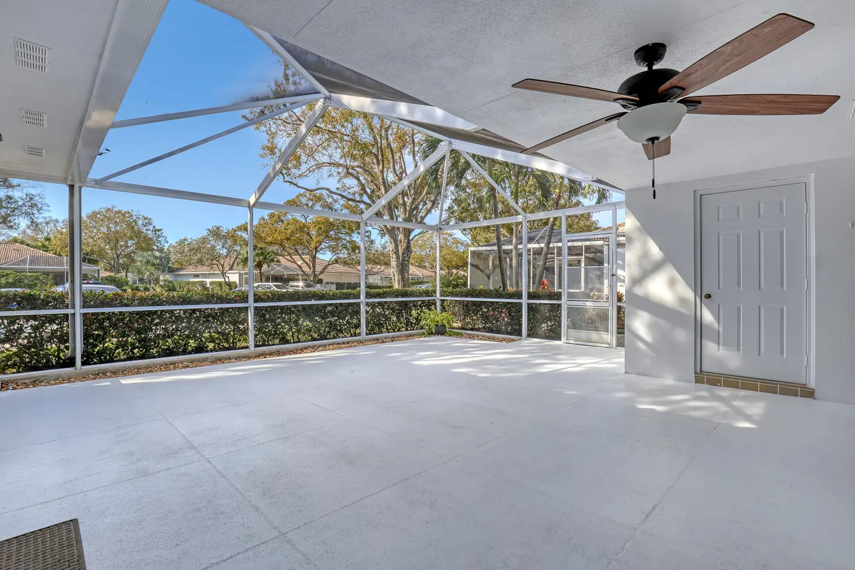 South Florida Real Estate | View 3704 Water Oak Court | 2 Beds, 2 Baths