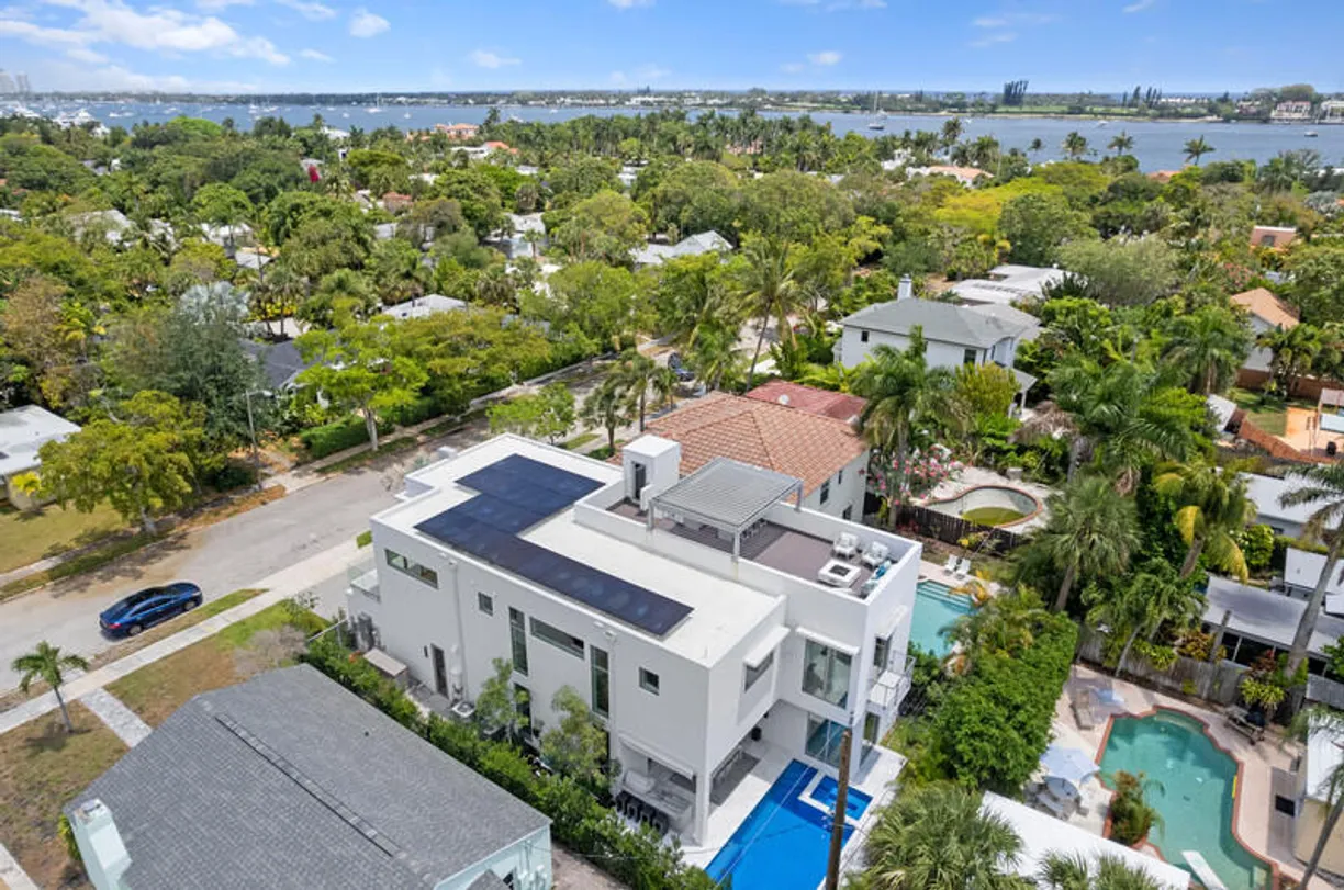 South Florida Real Estate | View 260 31st Street | Listing