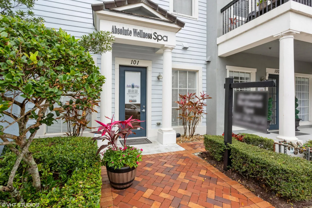 South Florida Real Estate | View 221 Greenwich Circle, 101