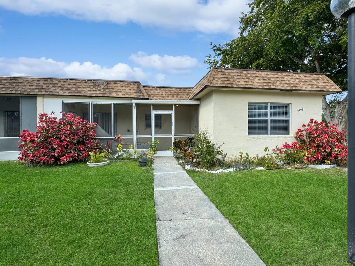 South Florida Real Estate | View 2004 SW Natura Boulevard, D | 2 Beds, 2 Baths