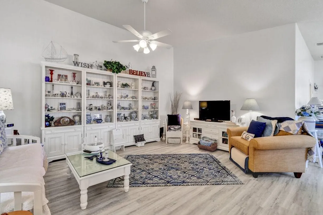South Florida Real Estate | View 4934 Corsica Square | Listing