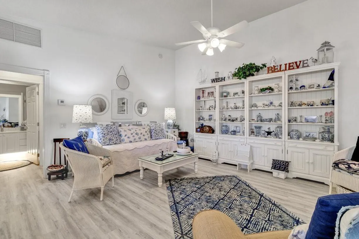 South Florida Real Estate | View 4934 Corsica Square | Listing