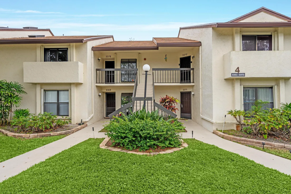 South Florida Real Estate | View 3372 Lucerne Park Drive | 3 Beds, 2 Baths