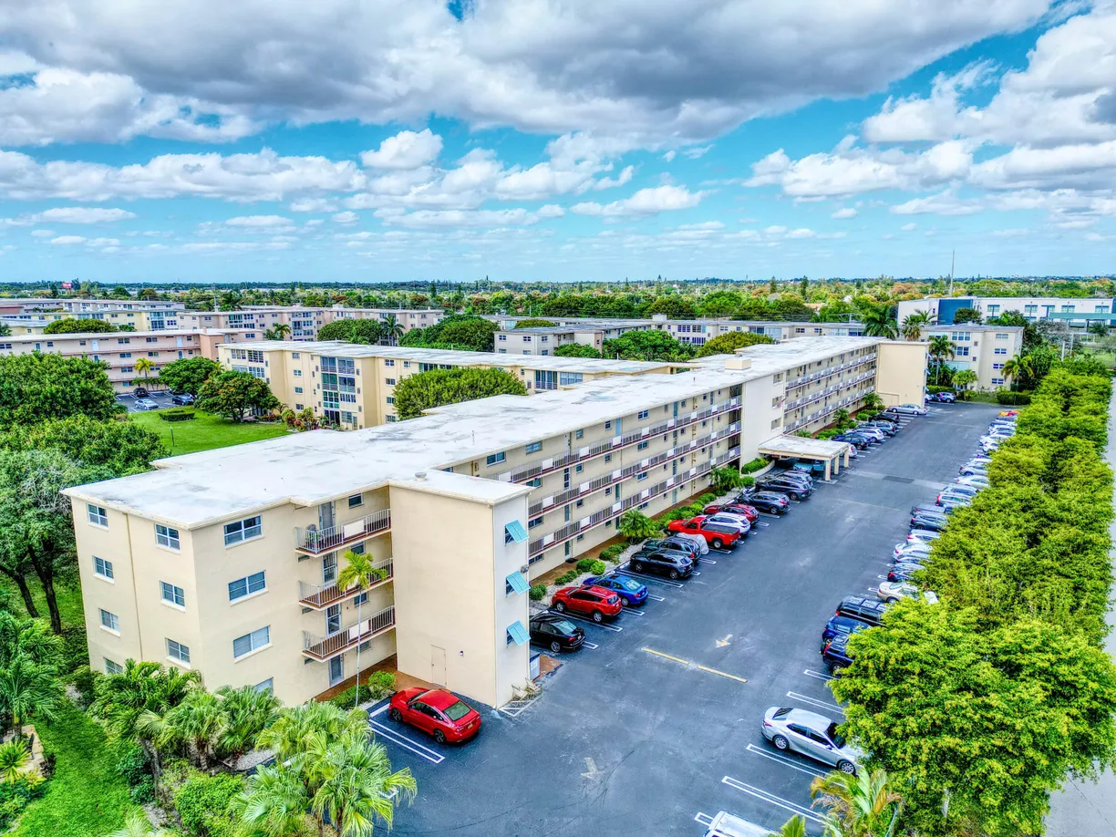 South Florida Real Estate | View 2615 NE 3rd Court, 317 | 2 Beds, 2 Baths