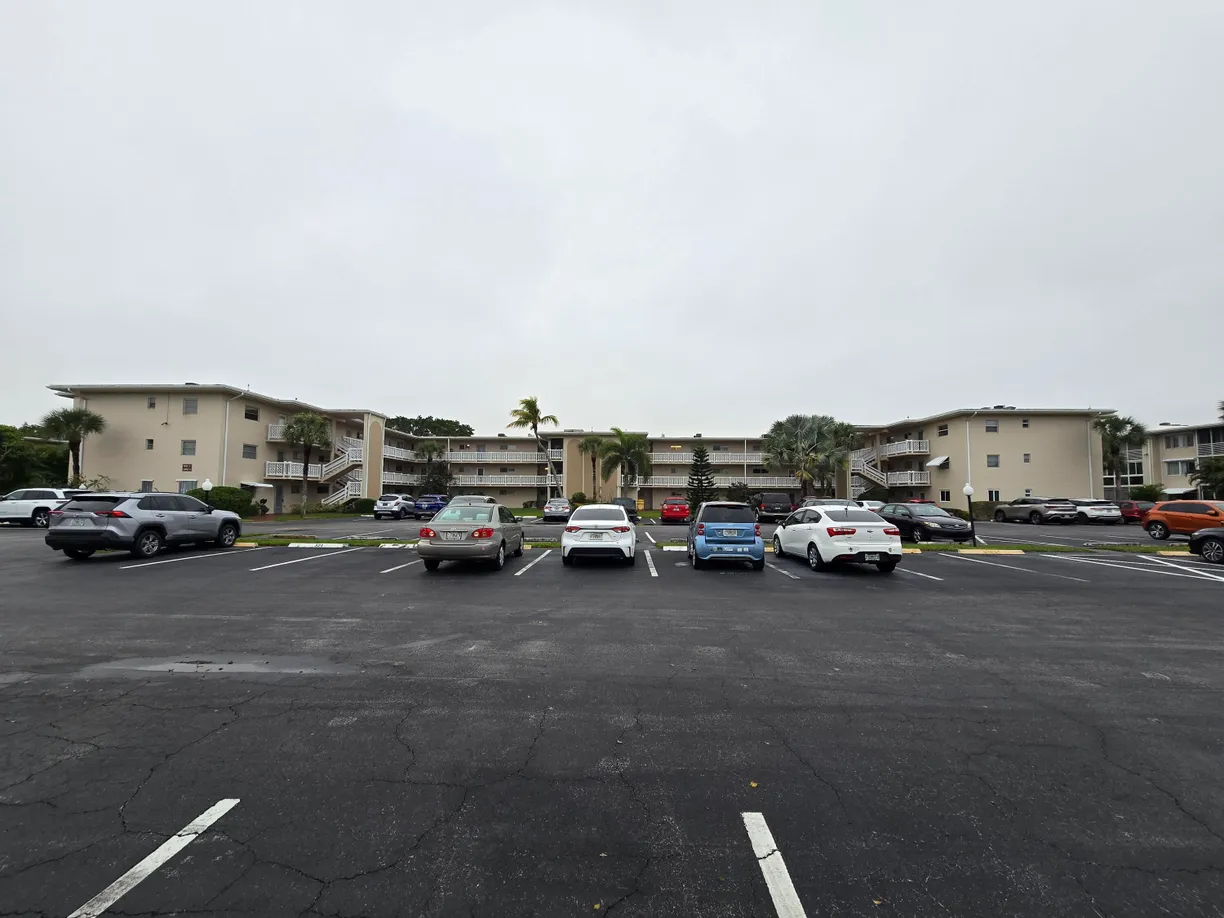 South Florida Real Estate | View 2682 Garden Drive, 309 | 2 Beds, 1 Bath