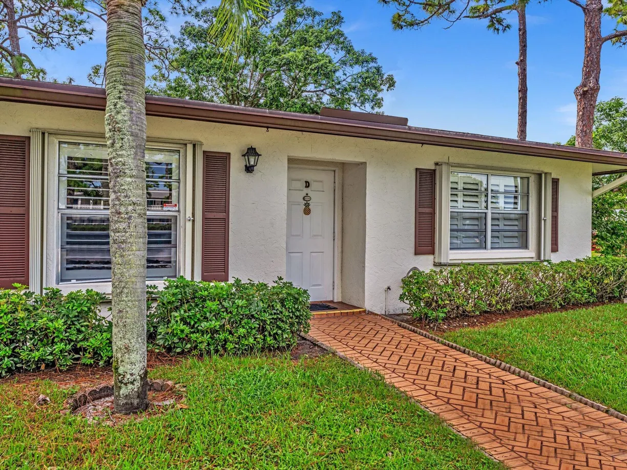 South Florida Real Estate | View 5400 Poppy Place, D | 2 Beds, 2 Baths