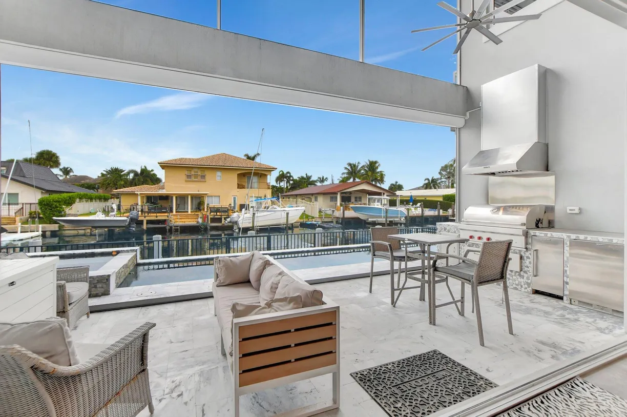South Florida Real Estate | View 807 Dover Street | Listing
