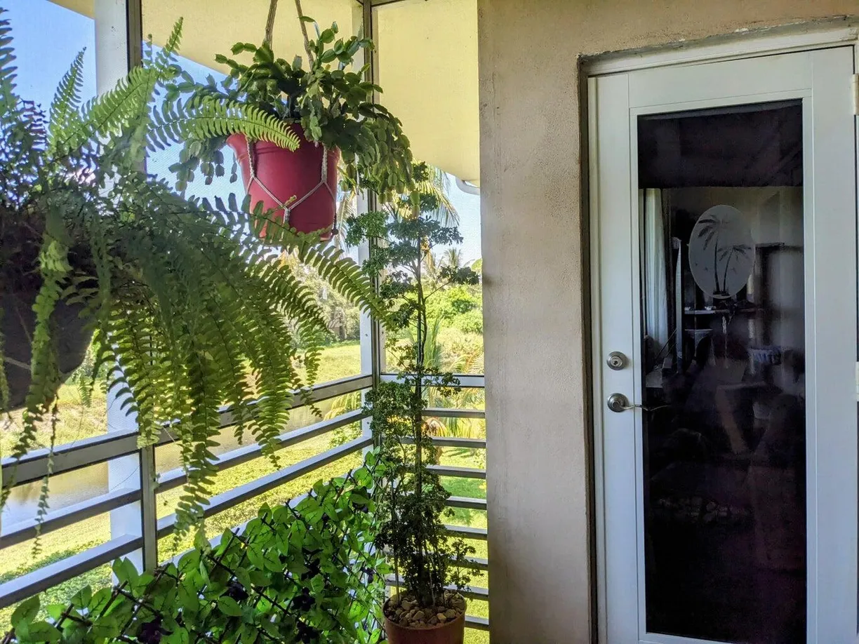 South Florida Real Estate | View 2812 Garden Drive, 306 | 1 Bed, 1 Bath