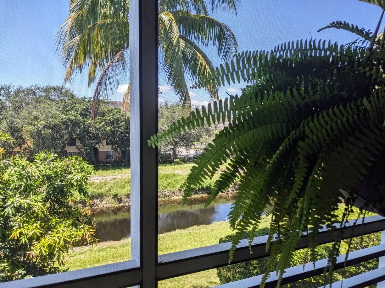 South Florida Real Estate | View 2812 Garden Drive, 306 | Listing