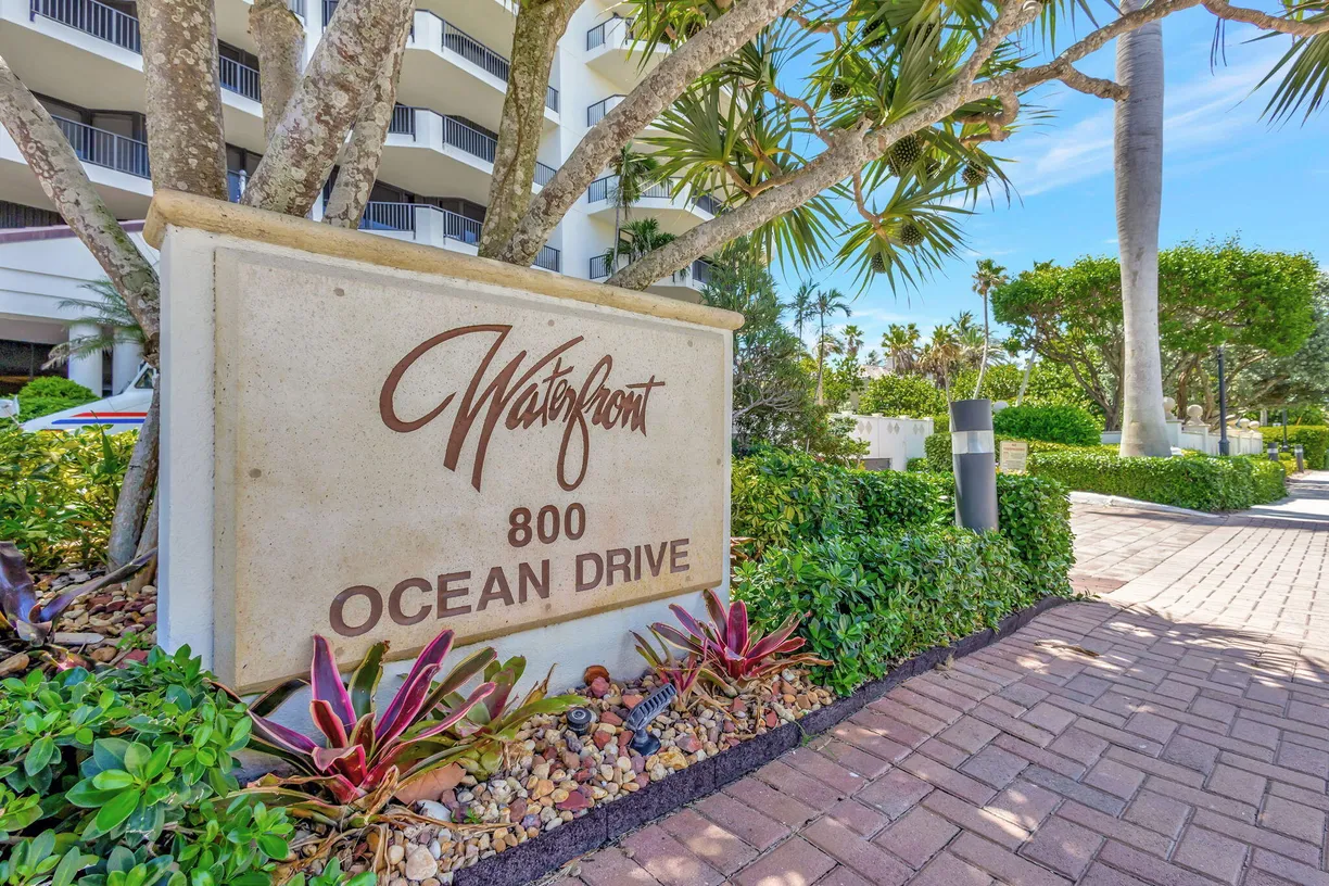 South Florida Real Estate | View 800 Ocean Drive, 404 | Listing