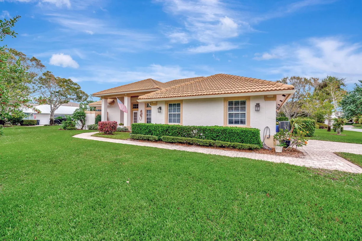 South Florida Real Estate | View 7983 SE Osprey Street | Listing