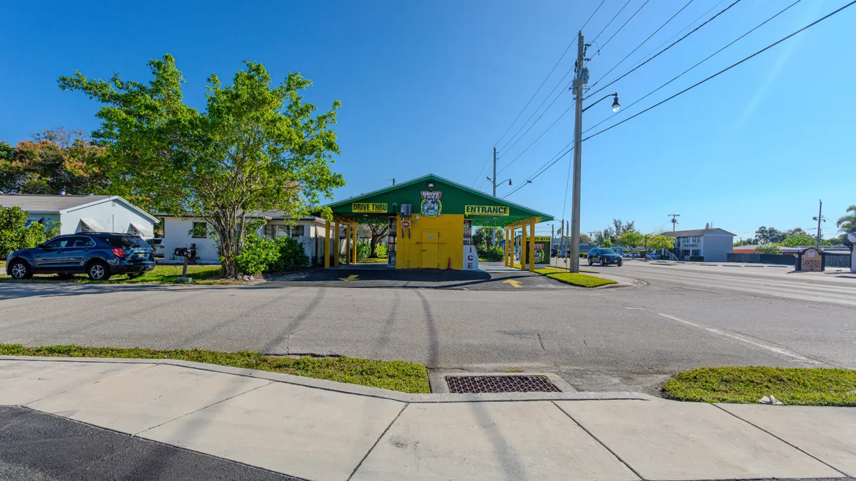 South Florida Real Estate | View 615 W Lantana Road