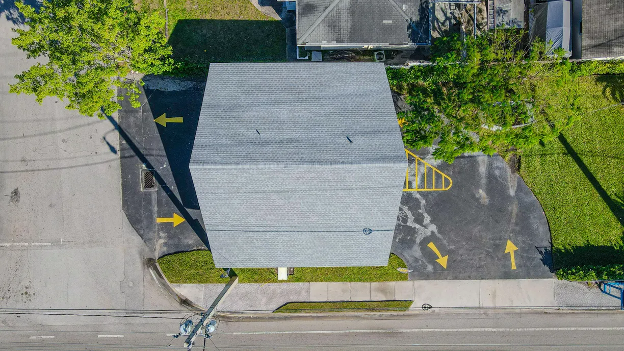 South Florida Real Estate | View 615 W Lantana Road | Listing