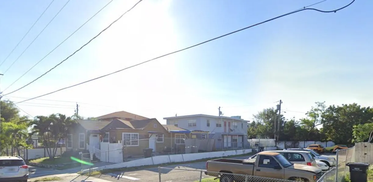 South Florida Real Estate | View 806 14th Street