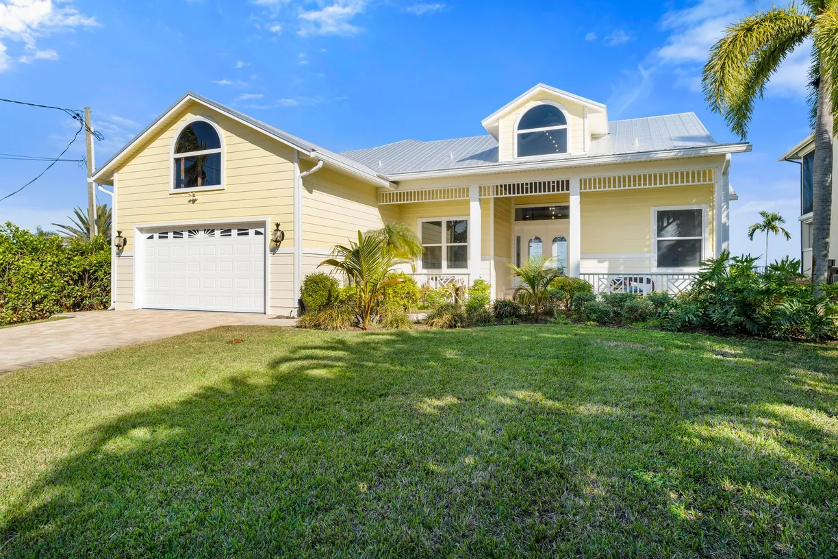 South Florida Real Estate | View 2054 SW Mockingbird Lane | Listing