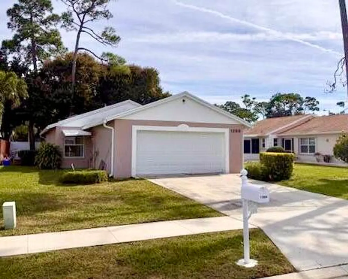 South Florida Real Estate | View 1268 Slash Pine Circle | 3 Beds, 2 Baths