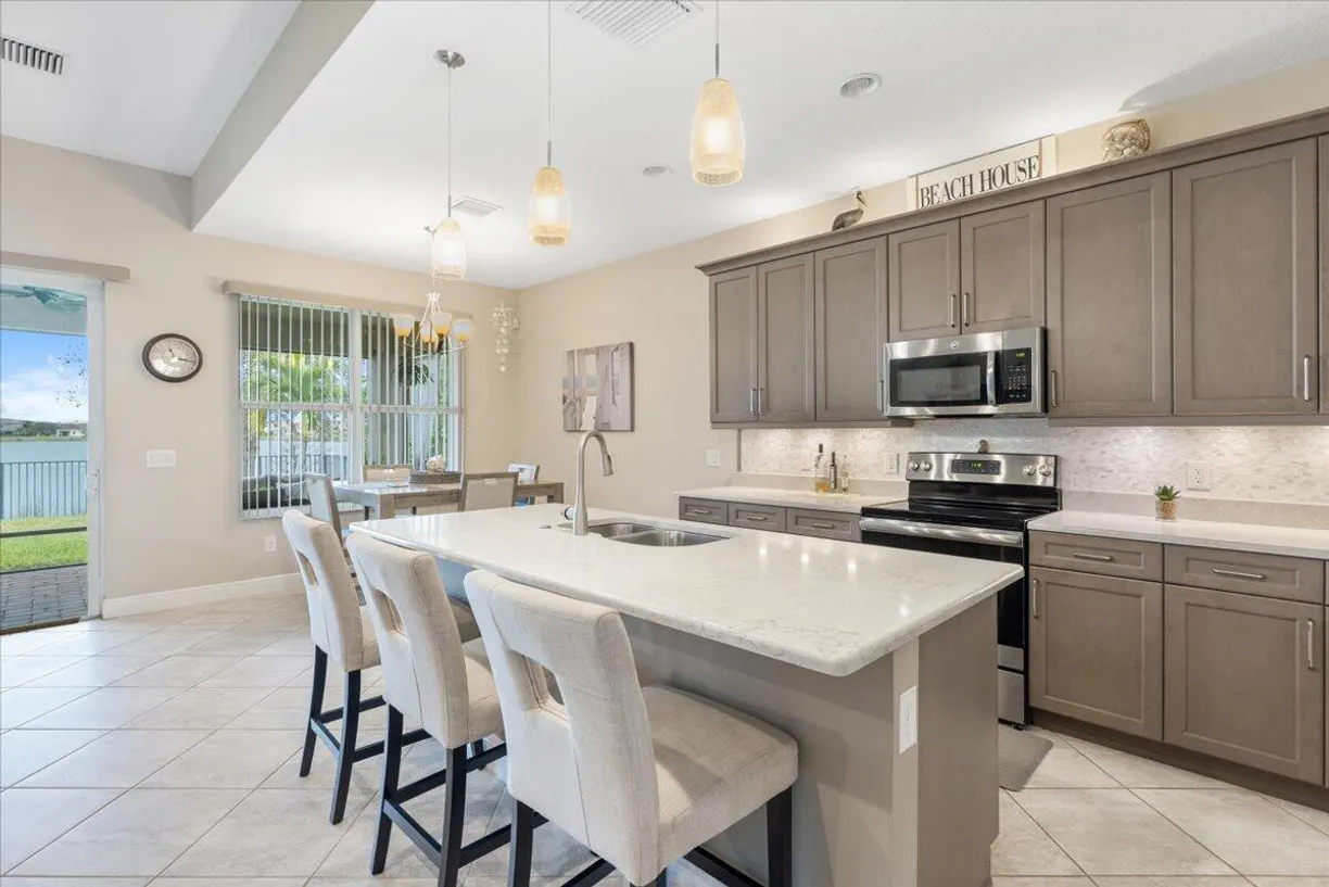South Florida Real Estate | View 1830 Berkshire Circle | Listing