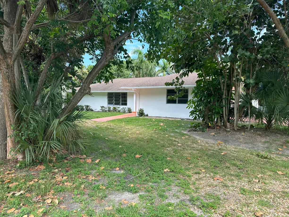 South Florida Real Estate | View 1 Indialucie Parkway | Listing