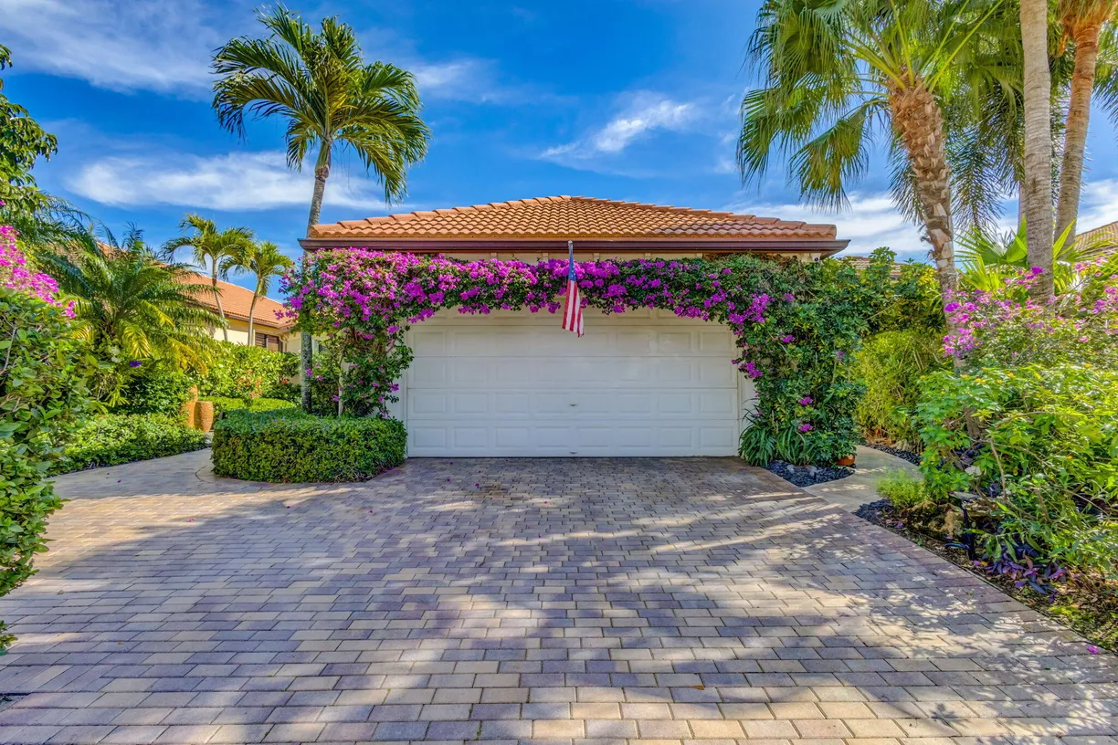 South Florida Real Estate | View 6718 Fox Hollow Drive | Listing