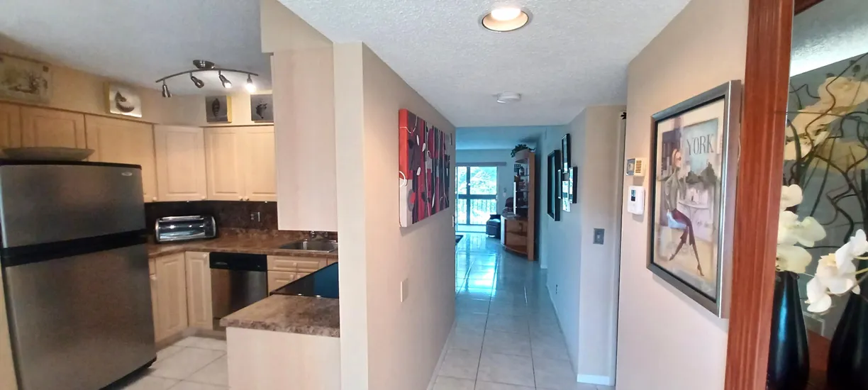 South Florida Real Estate | View 7185 Huntington Lane, 308 | Listing