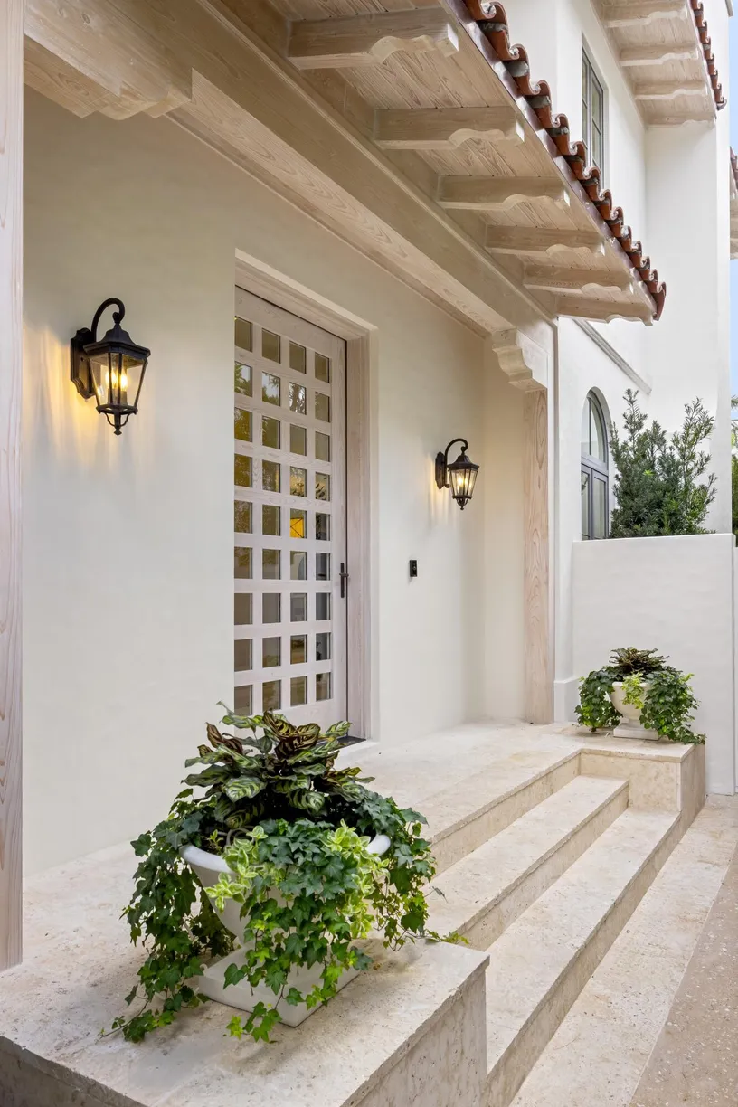 South Florida Real Estate | View 422 Australian Avenue | Listing