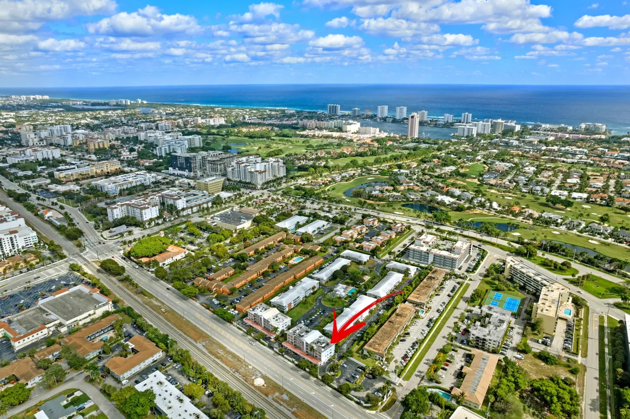 South Florida Real Estate | View 10 SE 13th Street, C3 | Listing