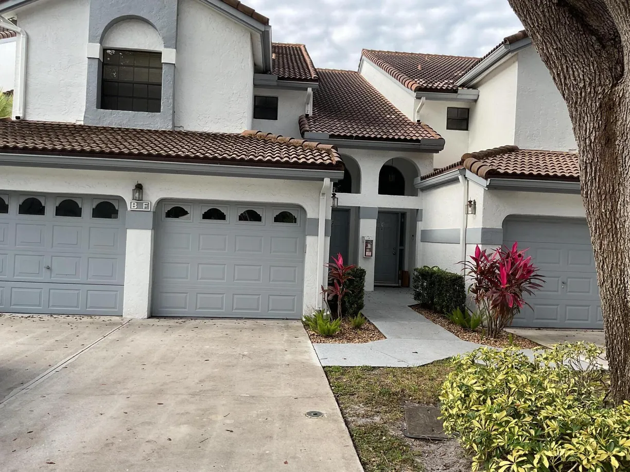 South Florida Real Estate | View 5427 Verona Drive, F | 3 Beds, 2 Baths