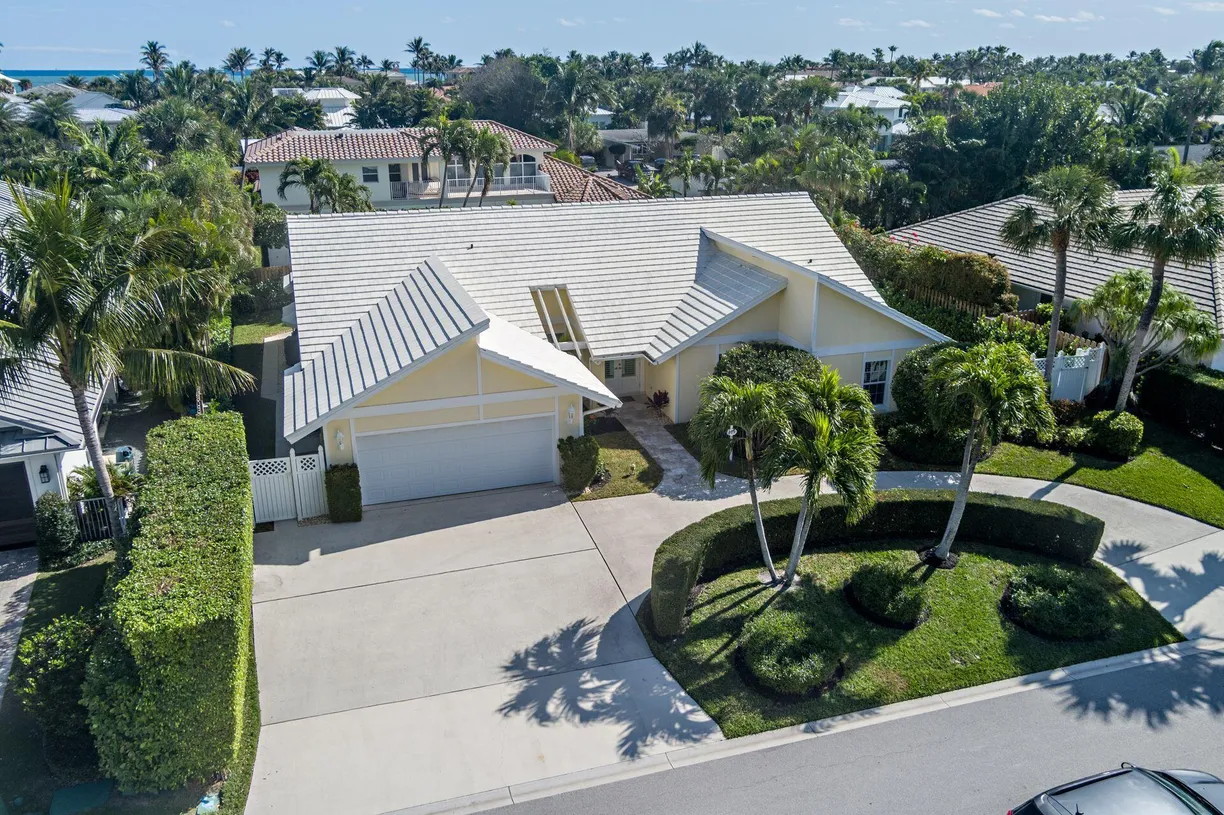 South Florida Real Estate | View 109 Lighthouse Drive | Listing