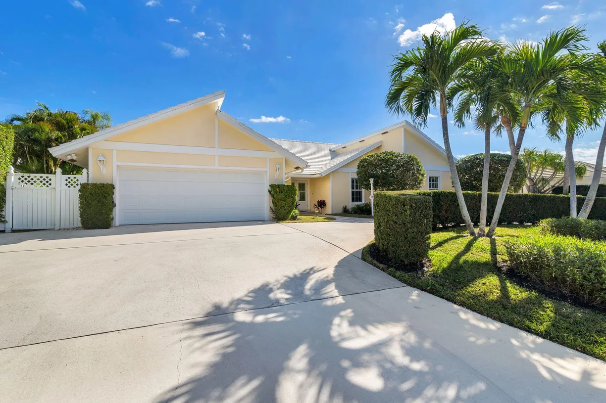 South Florida Real Estate | View 109 Lighthouse Drive | Listing